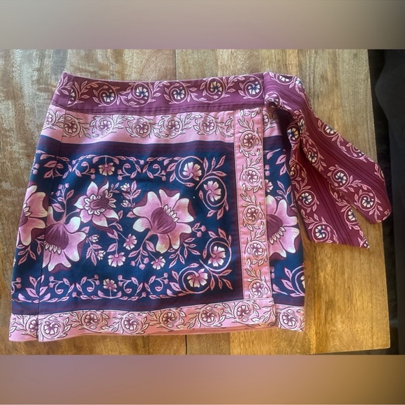 FARM Rio Dresses & Skirts - Farm Rio mini skirt Size 30